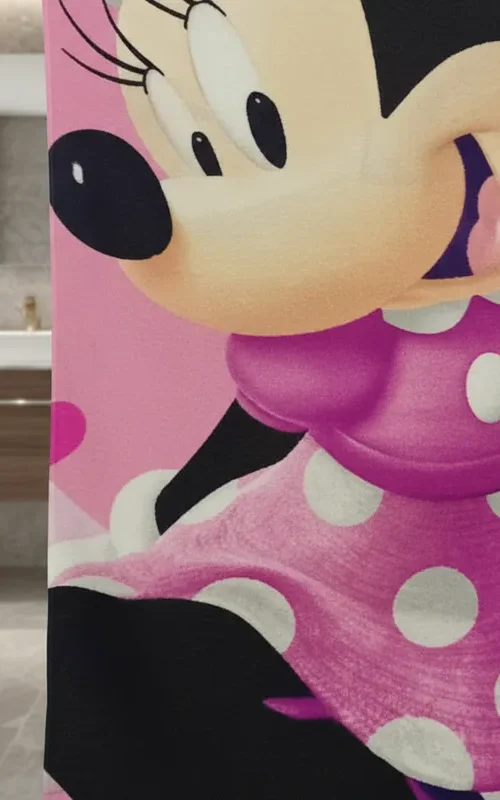 Toalla De Playa Estampada Minnie Mause  Medida 140 x 70